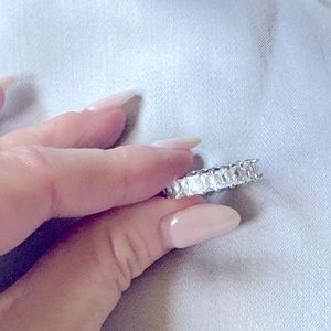🥖Le Baguette 🥖 Diamonde Wrapped Band Bling Ring - Stunning Stackable Style